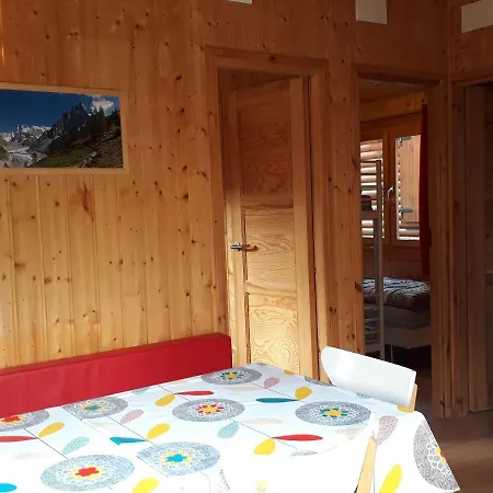 Camping Les Marmottes 캠프장 3*